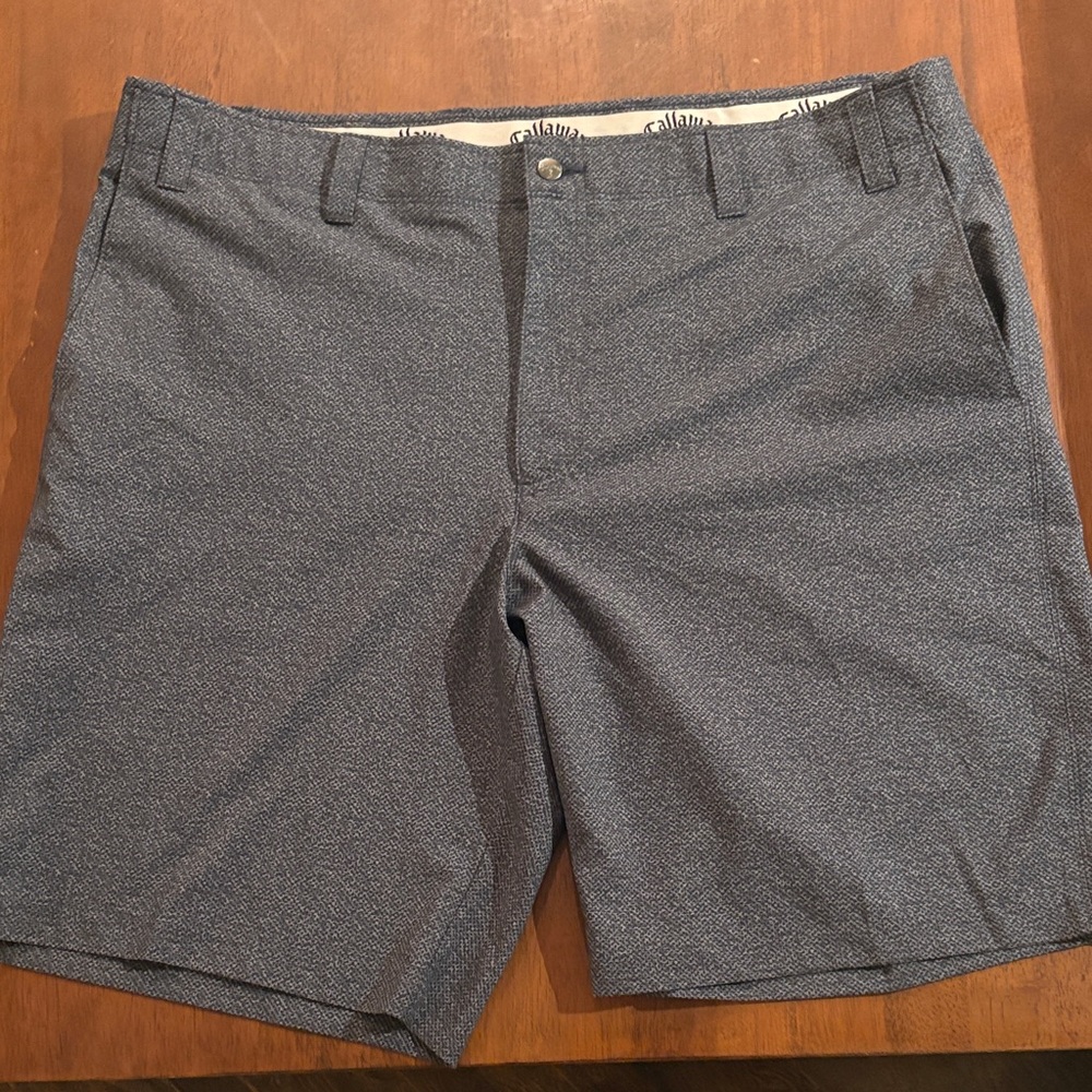 Callaway Men's Charcoal Micro-Pattern Flat Front Golf Shorts